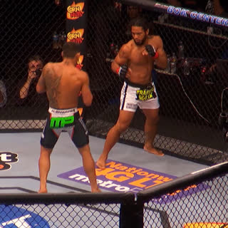 Рафаэль Дос Аньос нокаутирует экс-чемпиона UFC