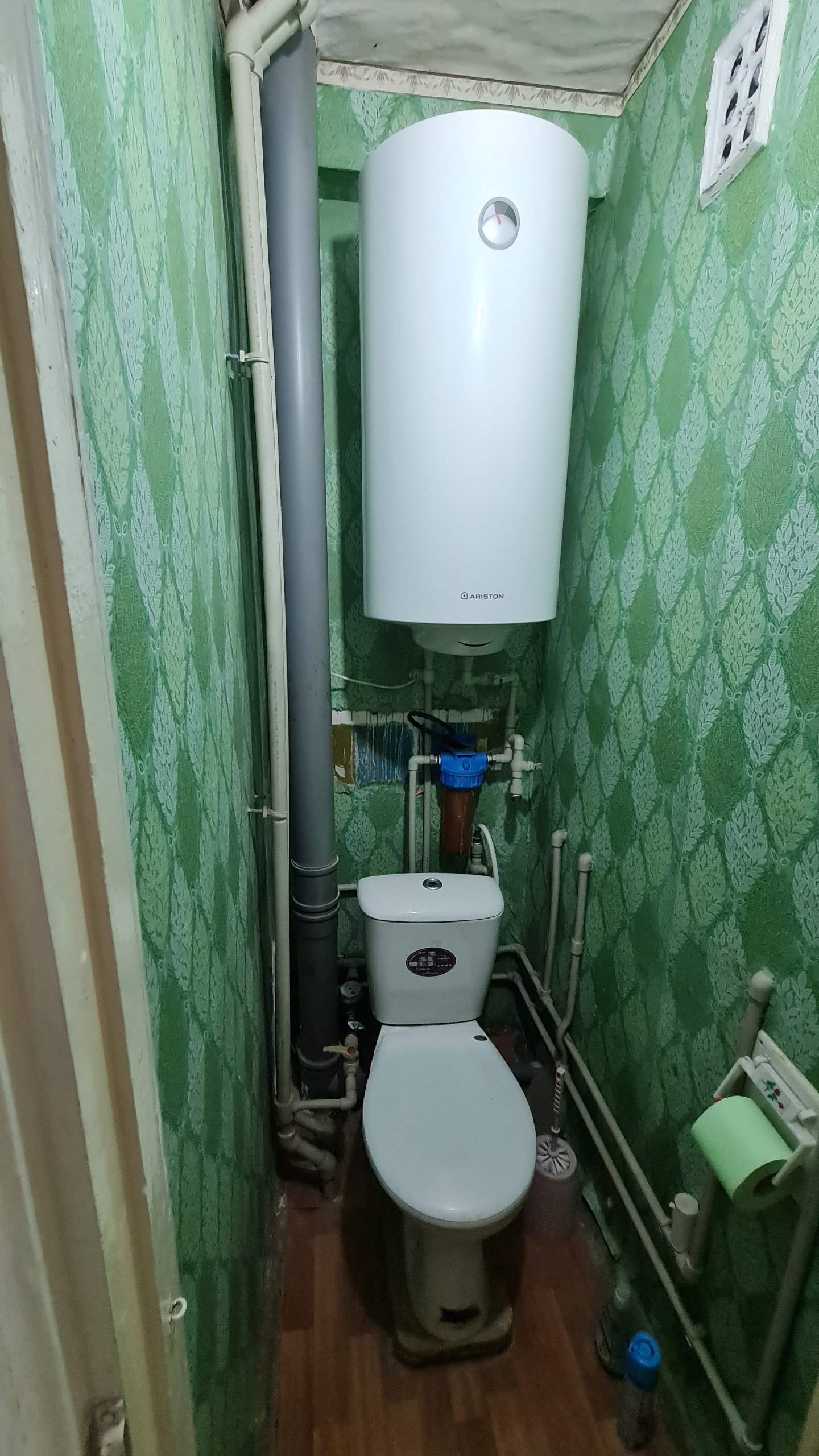 Продам 1-но комнатную квартиру в районе Кристалла. 3/9,не угловая,очень теплая квартира. ОП-31/6.Лифт работает.Есть парковка. Цена 1,6 млн.руб. +79591245605 /МАХ/